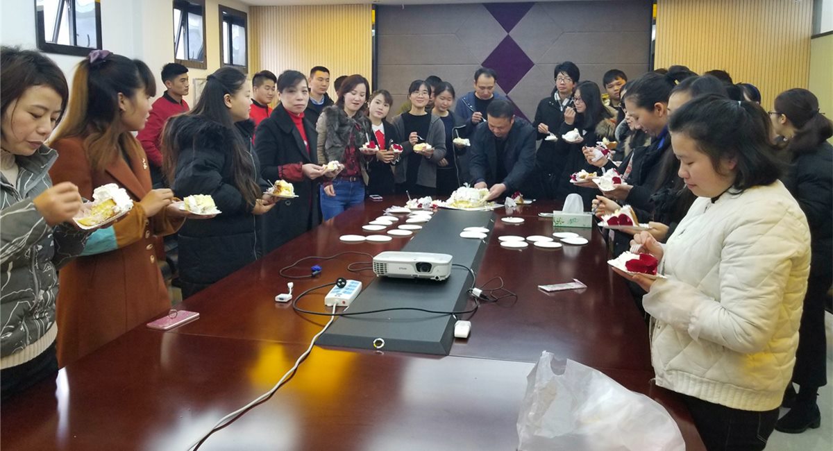 918博天堂控股祝全天下女王节日快乐！