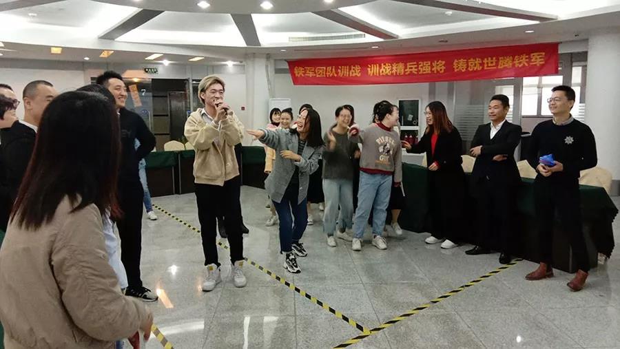 918博天堂控股晨会：促进企业文化建设，展示918博天堂人风采！